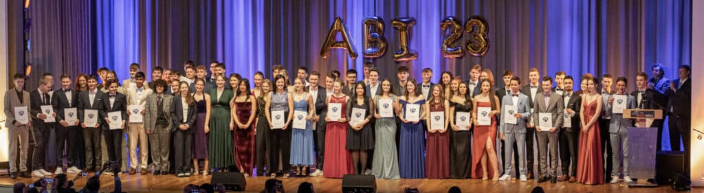 Siebenmal die Traumnote 1,0 – Das Max-von-Laue-Gymnasium verabschiedet seinen Abiturjahrgang 2023